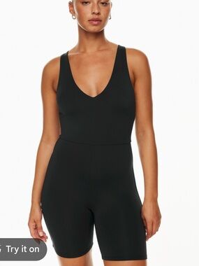 Babaton Contour Vneck Romper